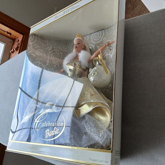 Celebration Barbie Doll Special 2000 Edition NIB NRFB 28269 Vtg Y2K gold blond - Picture 7 of 7